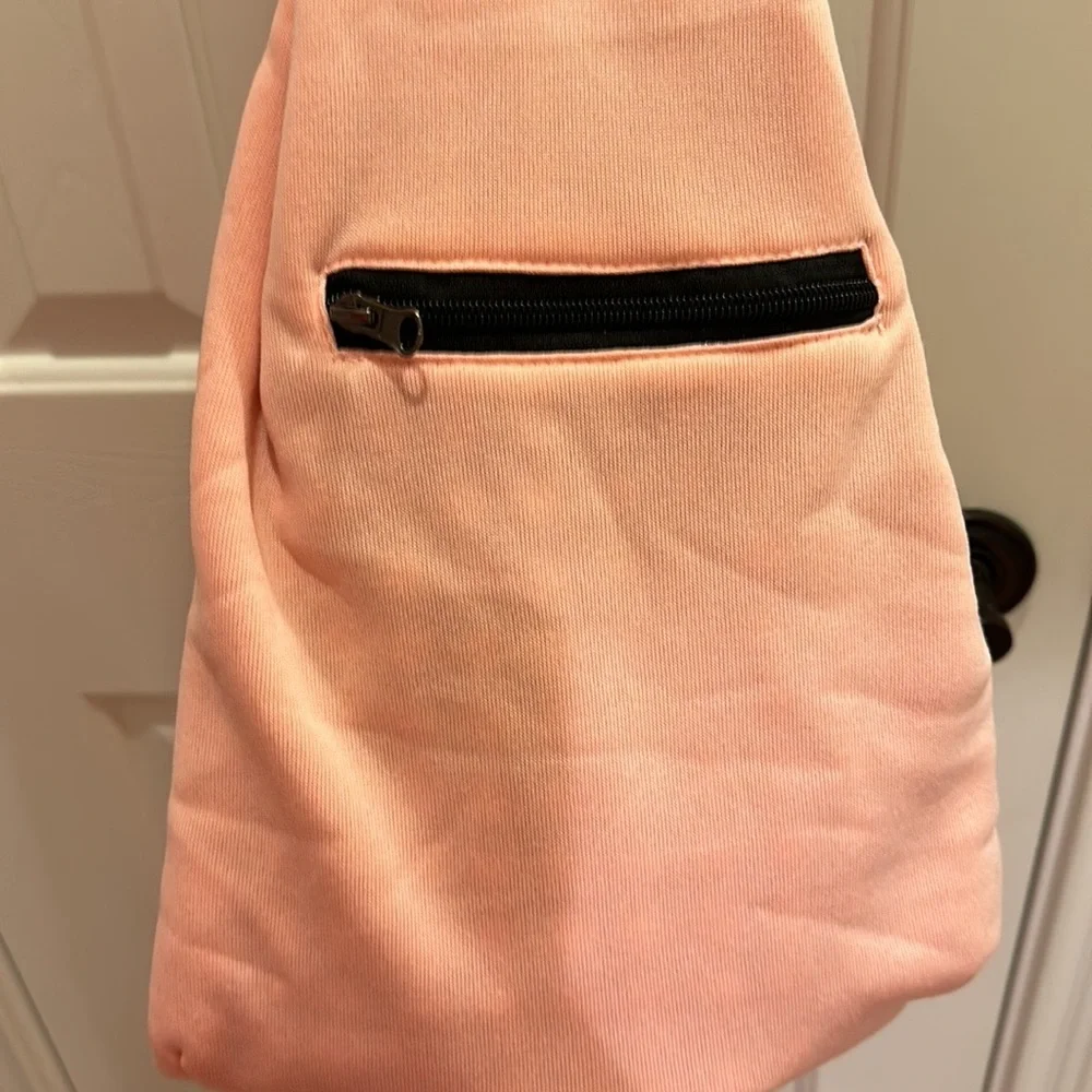 New Cuby Pet Carrier Pink w black & white interior.Small